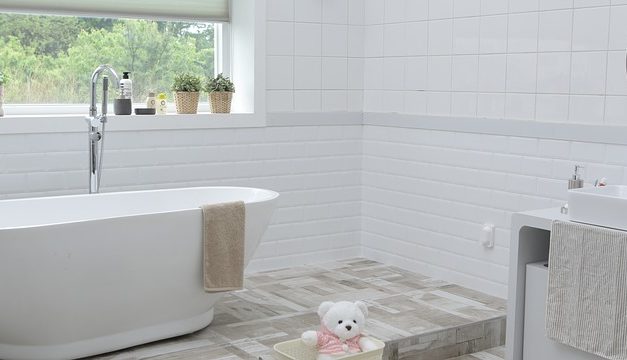 Mozaika do łazienki – na co zwrócić uwagę wybierając ją dla siebie
